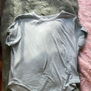 Athletic shirt